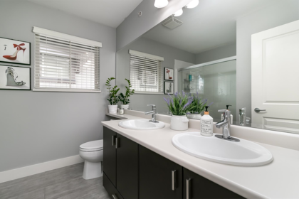 Walk-In Closet Photo of 10 20326 68 Avenue, Langley, BC