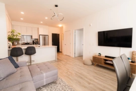 302 621 Regan Avenue, Coquitlam, BC