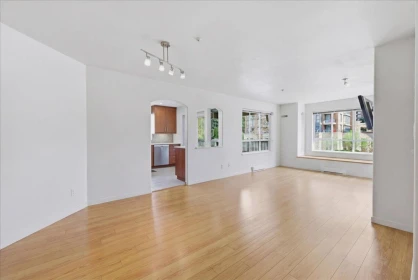 307 6745 Station Hill Court, Burnaby, BC, Burnaby — Apartment/Condo for sale
