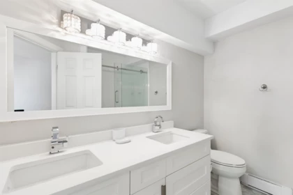 Powder Room Photo of 302 874 W 6th Avenue, Vancouver, BC