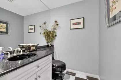 Basement Recreation Room Photo of 402 15050 Prospect Avenue, White Rock, BC