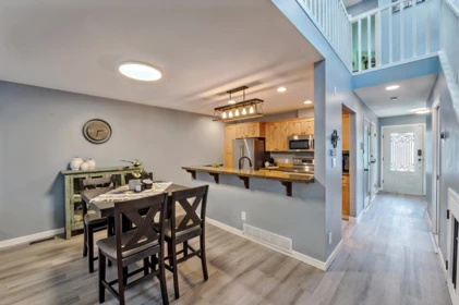 Breakfast Nook Photo of 4 46277 Cessna Drive, Chilliwack, BC