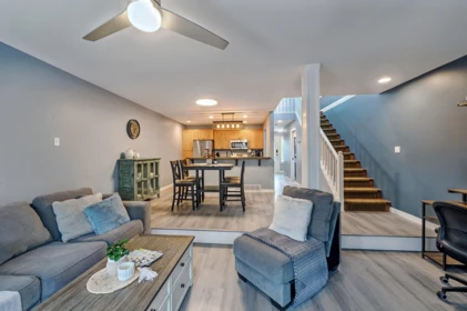Kitchen Photo of 4 46277 Cessna Drive, Chilliwack, BC