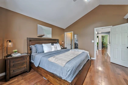 Staircase Photo of 4 46277 Cessna Drive, Chilliwack, BC