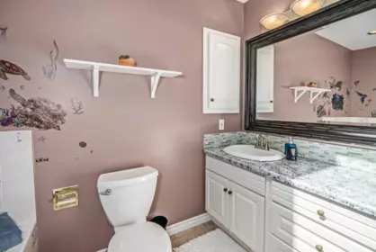 Laundry Room Photo of 2523 Country Court, Abbotsford, BC