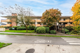 202 410 Agnes Street, New Westminster, BC
