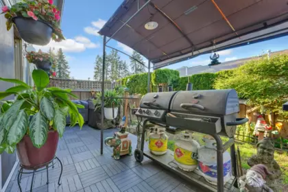 Laundry Room Photo of 37 22280 124 Avenue, Maple Ridge, BC