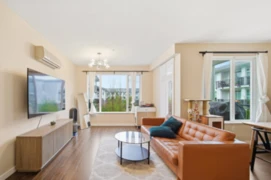 339 9388 Mckim Way, Richmond, BC