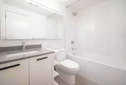 Primary Bathroom Photo of 307 38013 Third Avenue, Squamish, BC