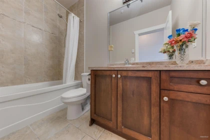 Mudroom Photo of 521 14333 104th Avenue, Surrey, BC