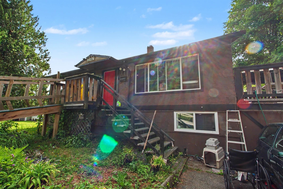 Family Room Photo of 11961 248 Street, Maple Ridge, BC