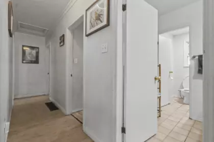 Hallway Photo of 11961 248 Street, Maple Ridge, BC