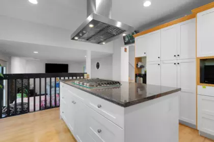 Kitchen Island Photo of 2348 Ridgeway Street, Abbotsford, BC