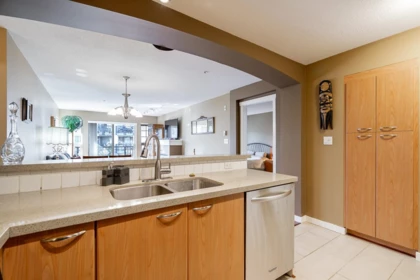 Mudroom Photo of 414 2958 Silver Springs Boulevard, Coquitlam, BC
