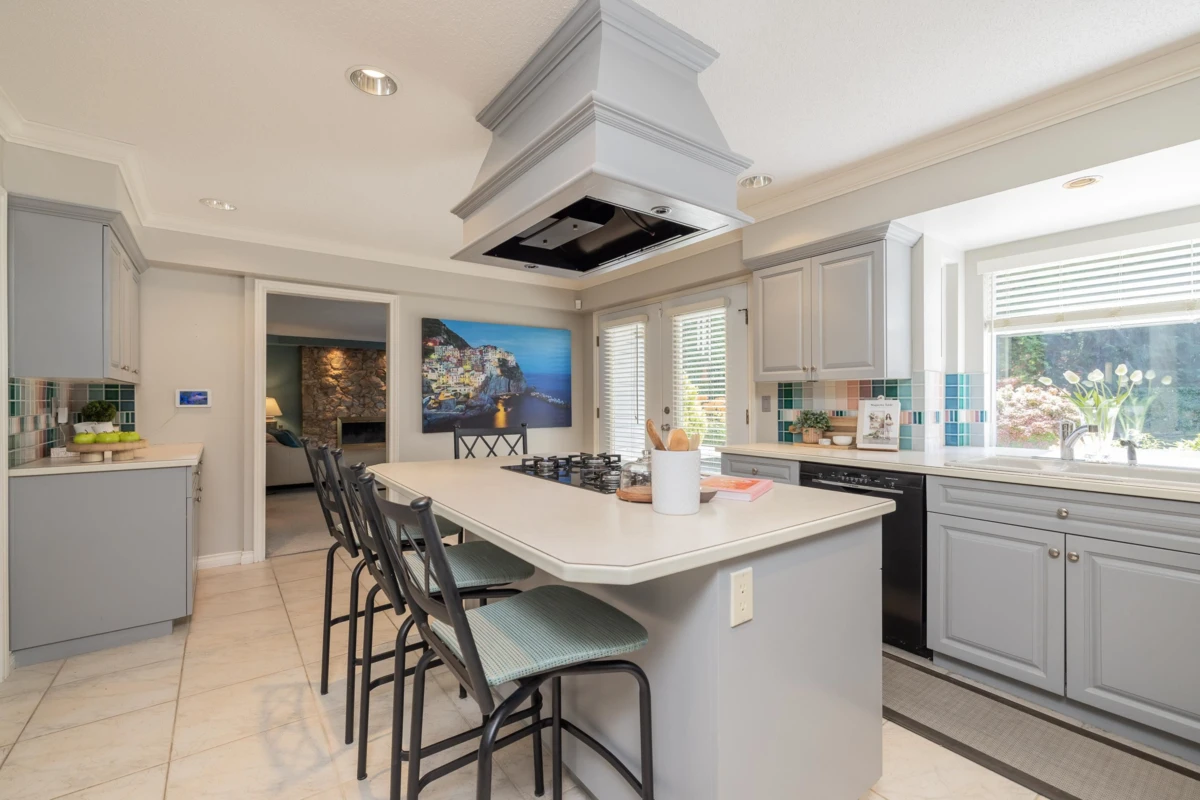 Dining Area Photo of 4894 1 Avenue, Delta, BC