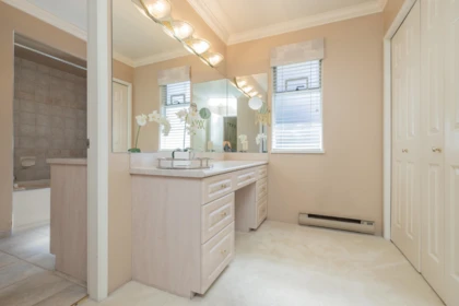 Walk-In Closet Photo of 4894 1 Avenue, Delta, BC