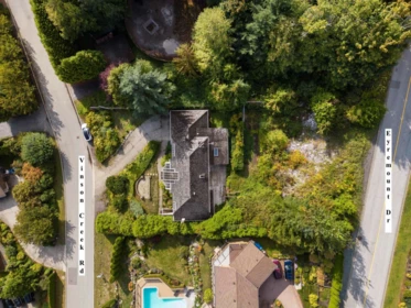 Front Yard Photo of 1565 Vinson Creek Road, West Vancouver, BC