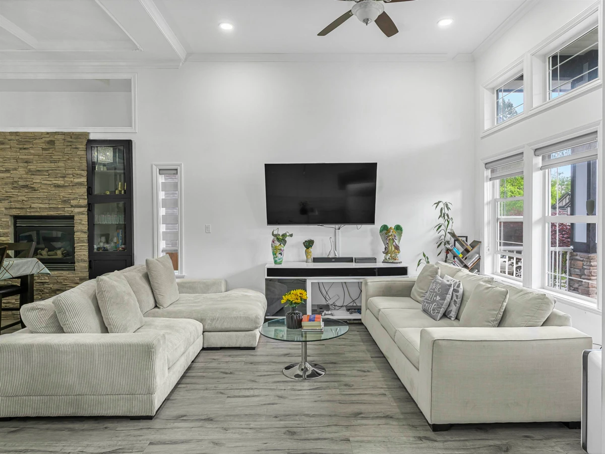 Family Room Photo of 14867 67a Avenue, Surrey, BC