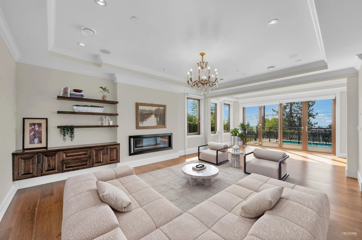 Family Room Photo of 1118 Crestline Road, West Vancouver, BC