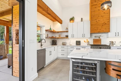 Breakfast Nook Photo of 3022 Green Way, Roberts Creek, BC