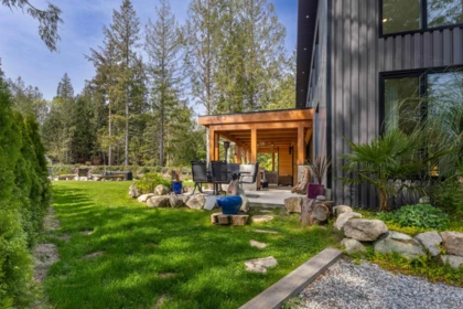 Outdoor Kitchen Photo of 3022 Green Way, Roberts Creek, BC