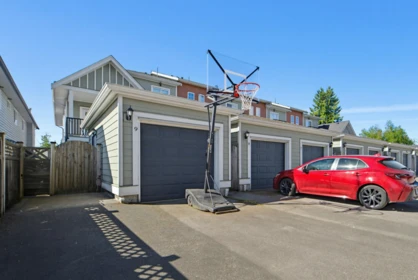 Hot Tub / Spa Photo of 9 1935 Manning Avenue, Port Coquitlam, BC