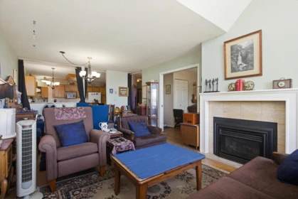 Basement Recreation Room Photo of 310 33030 George Ferguson Way, Abbotsford, BC