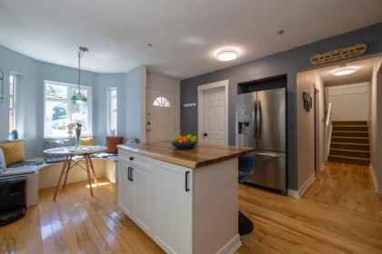 Kitchen Island Photo of 40 2401 Mamquam Road, Squamish, BC
