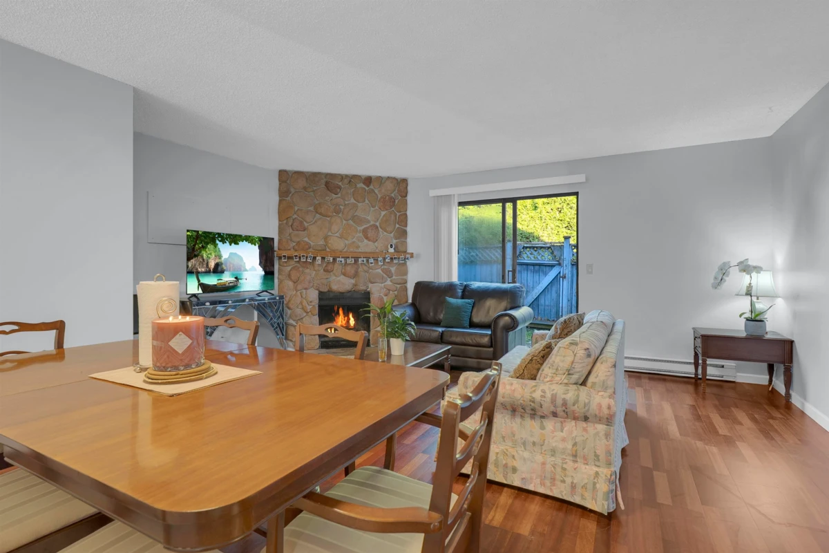 Living Room Photo of 96 6673 138 Street, Surrey, BC