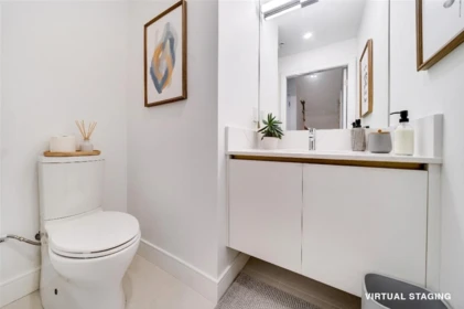 Primary Bathroom Photo of 204 918 W 32nd Avenue, Vancouver, BC