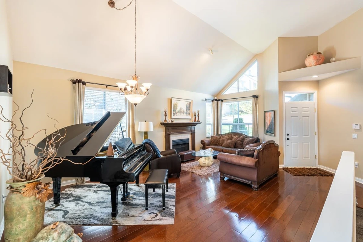 Family Room Photo of 116 1465 Parkway Boulevard, Coquitlam, BC