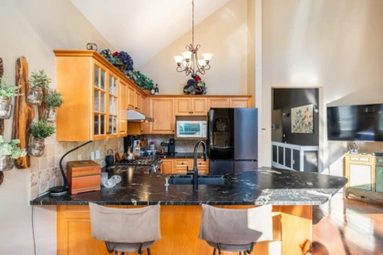 Kitchen Island Photo of 116 1465 Parkway Boulevard, Coquitlam, BC