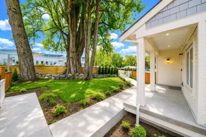 Hot Tub / Spa Photo of 970 Park Drive, Vancouver, BC