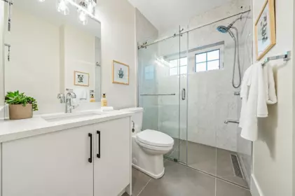 970 Park Drive, Vancouver, BC, Vancouver — Half Duplex for sale