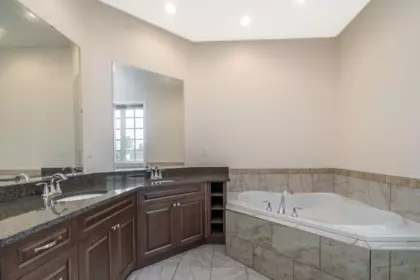 Powder Room Photo of 42872 South Sumas Road, Chilliwack, BC
