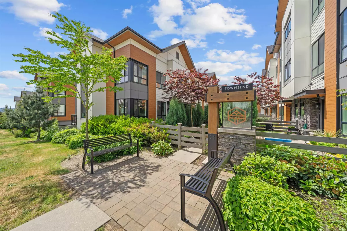 Family Room Photo of 17 15151 Edmund Drive, Surrey, BC