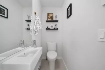 Entry Foyer Photo of 17 15151 Edmund Drive, Surrey, BC