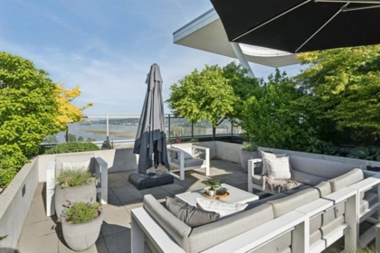 Aerial View of PH2 200 Nelson's Crescent, New Westminster, BC