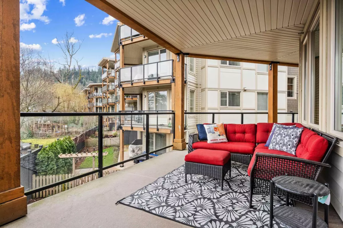 Family Room Photo of 210 45754 Keith Wilson Road, Chilliwack, BC