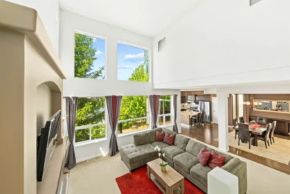 Kitchen Photo of 7037 178 Street, Surrey, BC