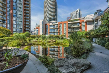 Outdoor Kitchen Photo of 3101 688 Abbott Street, Vancouver, BC