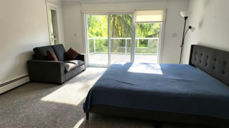 Basement Recreation Room Photo of 18640 32 Avenue, Surrey, BC