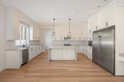 Breakfast Nook Photo of 24833 Robertson Crescent, Langley, BC