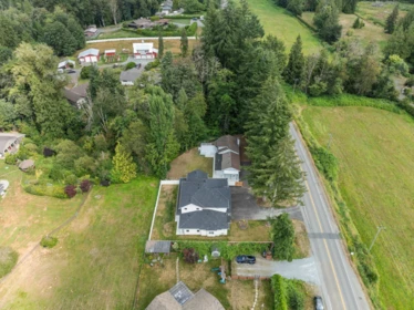 Community Amenities Photo (Clubhouse) of 24833 Robertson Crescent, Langley, BC