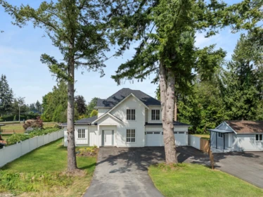 Hot Tub / Spa Photo of 24833 Robertson Crescent, Langley, BC