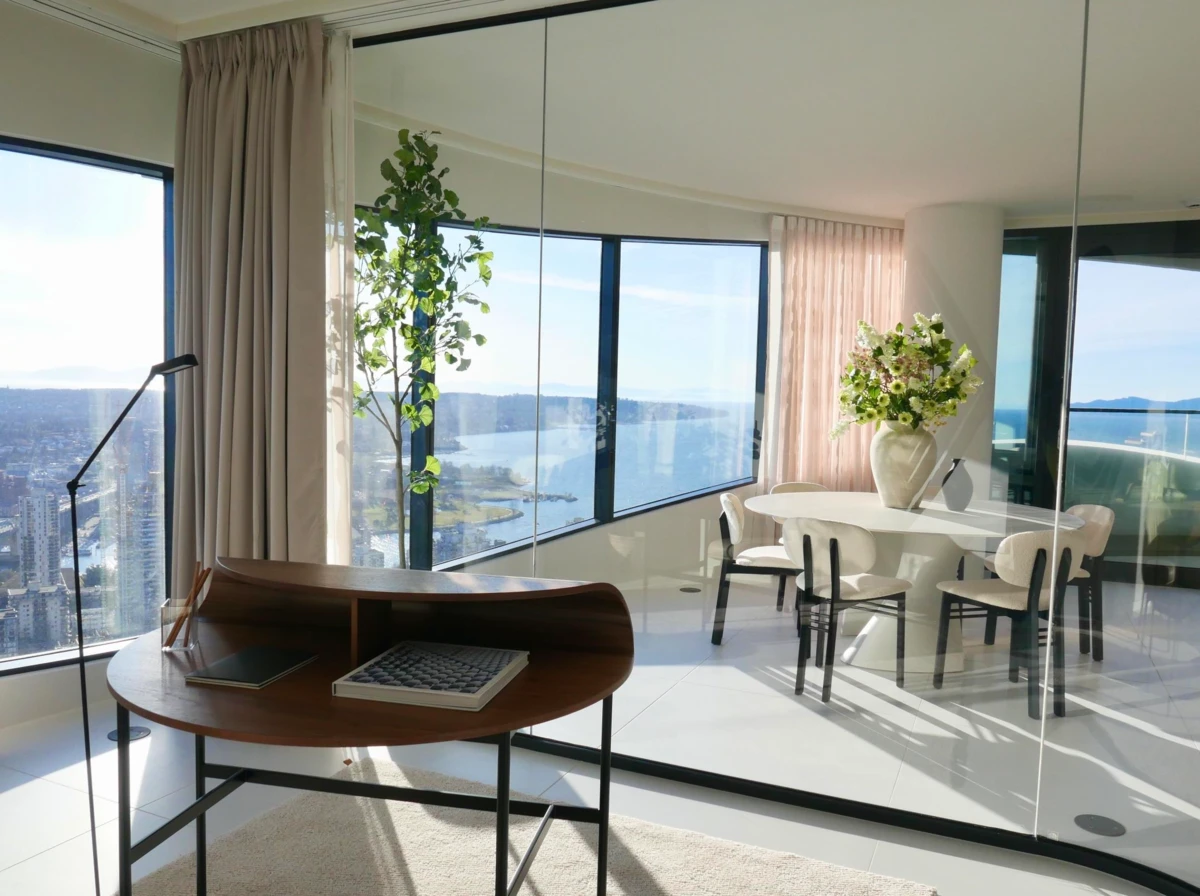 Family Room Photo of 4002 1033 Nelson Street, Vancouver, BC