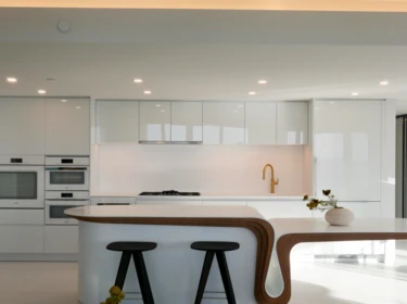 Kitchen Island Photo of 4002 1033 Nelson Street, Vancouver, BC