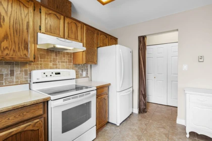 Walk-In Closet Photo of 21 12276 189a Street, Pitt Meadows, BC
