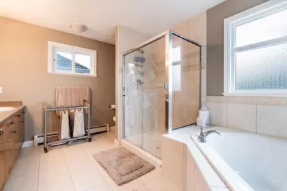 Entry Foyer Photo of 15075 66a Avenue, Surrey, BC