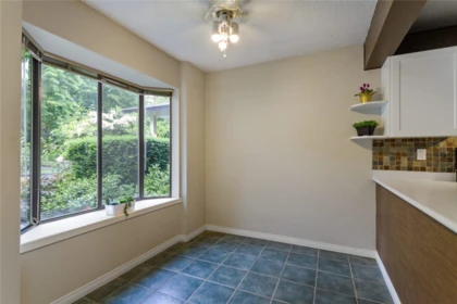 Primary Bathroom Photo of 14 1141 Eagleridge Drive, Coquitlam, BC